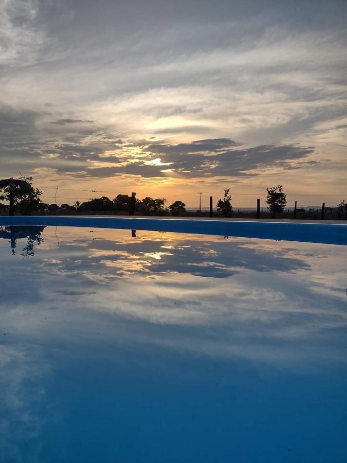 Pousada O Canto Da Seriema Nobres Exteriör bild